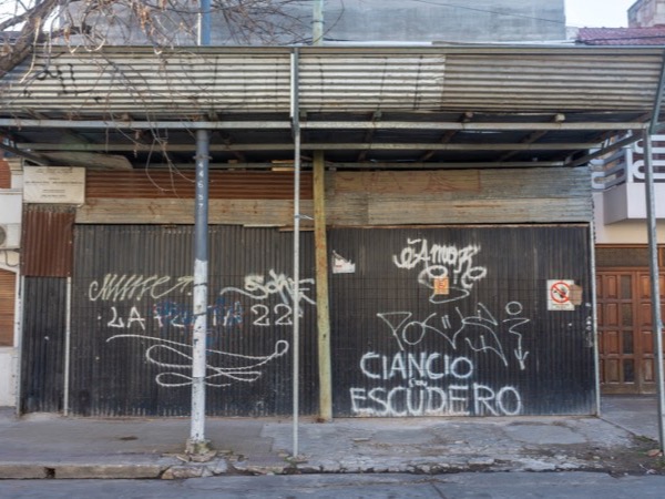 Frente de la obra de D74 sobre Diagonal 74 entre 23 y 24, La Plata